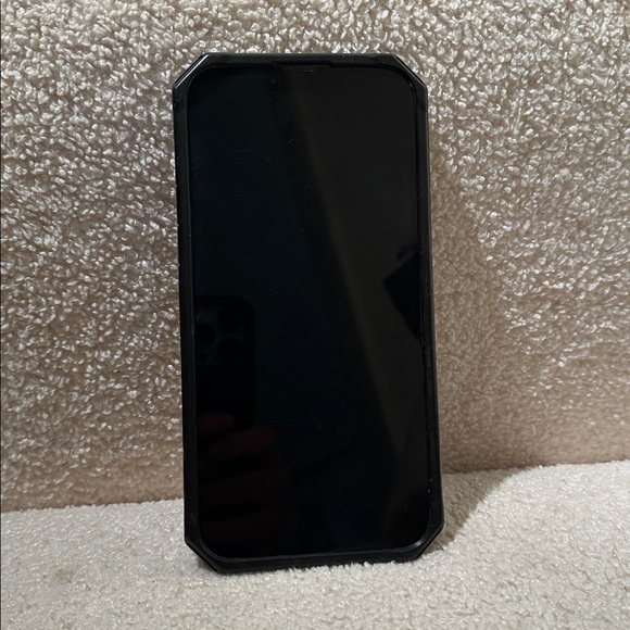 Unlocked iPhone 13 Pro Max - 512 GB - Graphite - Picture 6 of 8